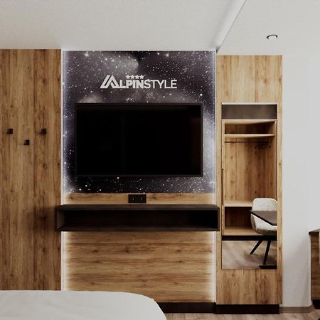 Alpinstyle Hotel 이스크글 외부 사진